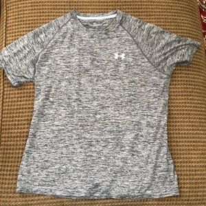 Men’s Large Gray Under-Armour T-Shirt